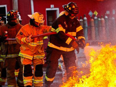 defibrillatore portatile nelle forze dell'ordine